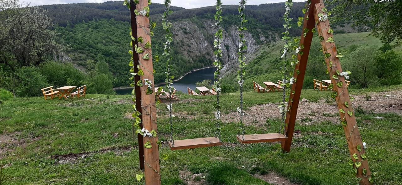 Biserna Dolina Uvac Sjenica Buitenkant foto