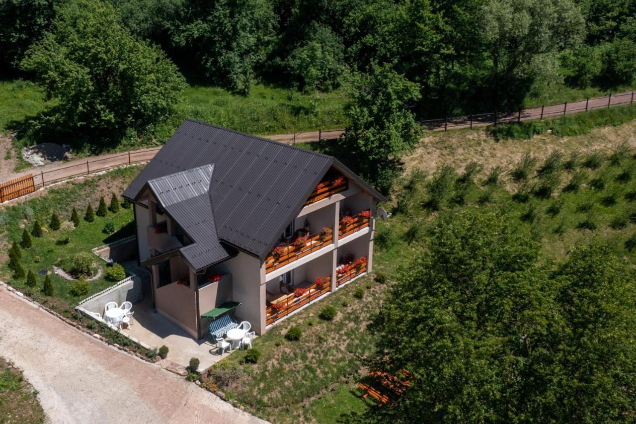 Biserna Dolina Uvac Sjenica Buitenkant foto