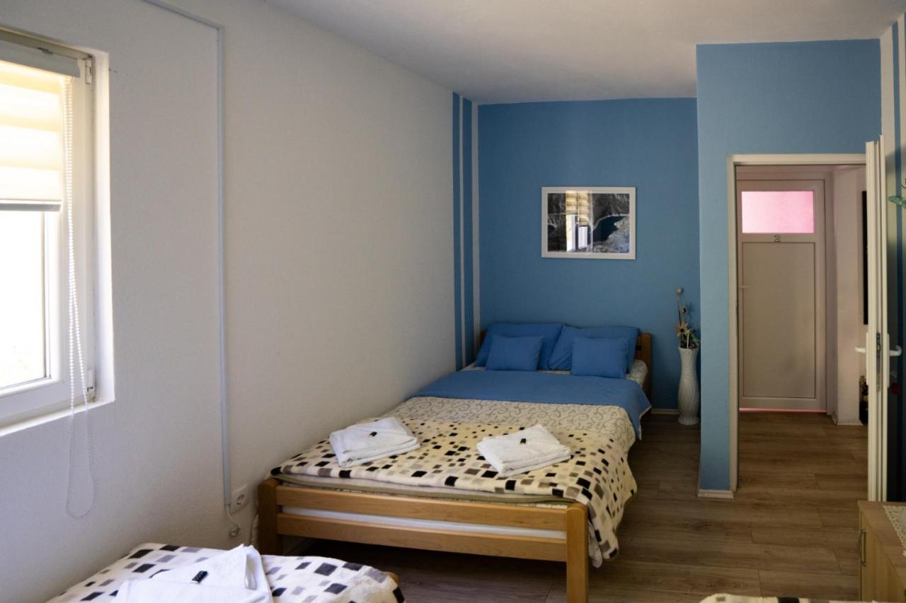 Biserna Dolina Uvac Sjenica Buitenkant foto